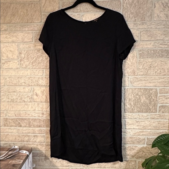 Quince Washable Stretch Silk Tee Dress Black M - Picture 2 of 9